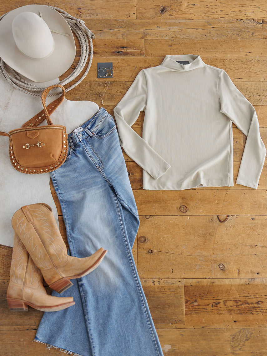 Akron Sand Long Sleeve Top – Savannah Sevens western life{&}style