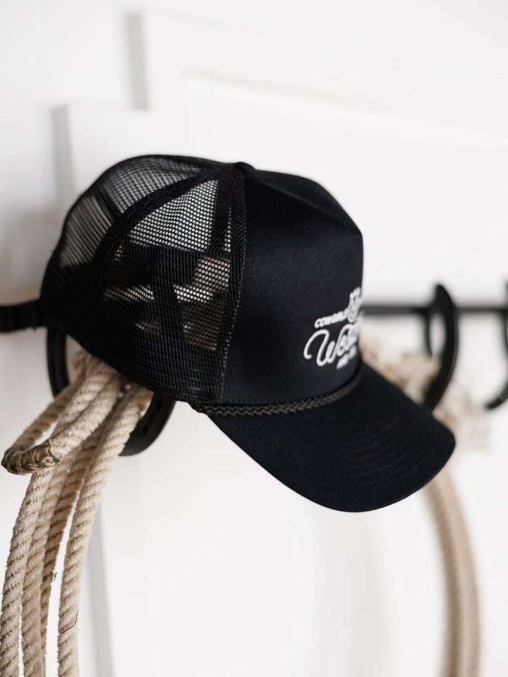 Run The World Cap {Black}