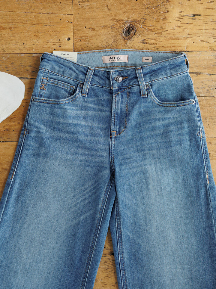 The Sadie Perfect Rise Wide Leg Crop Jean