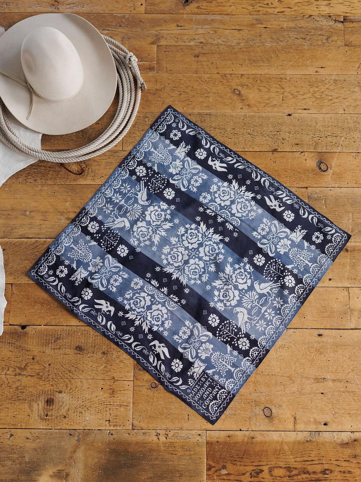 Coverlet Neck Scarf