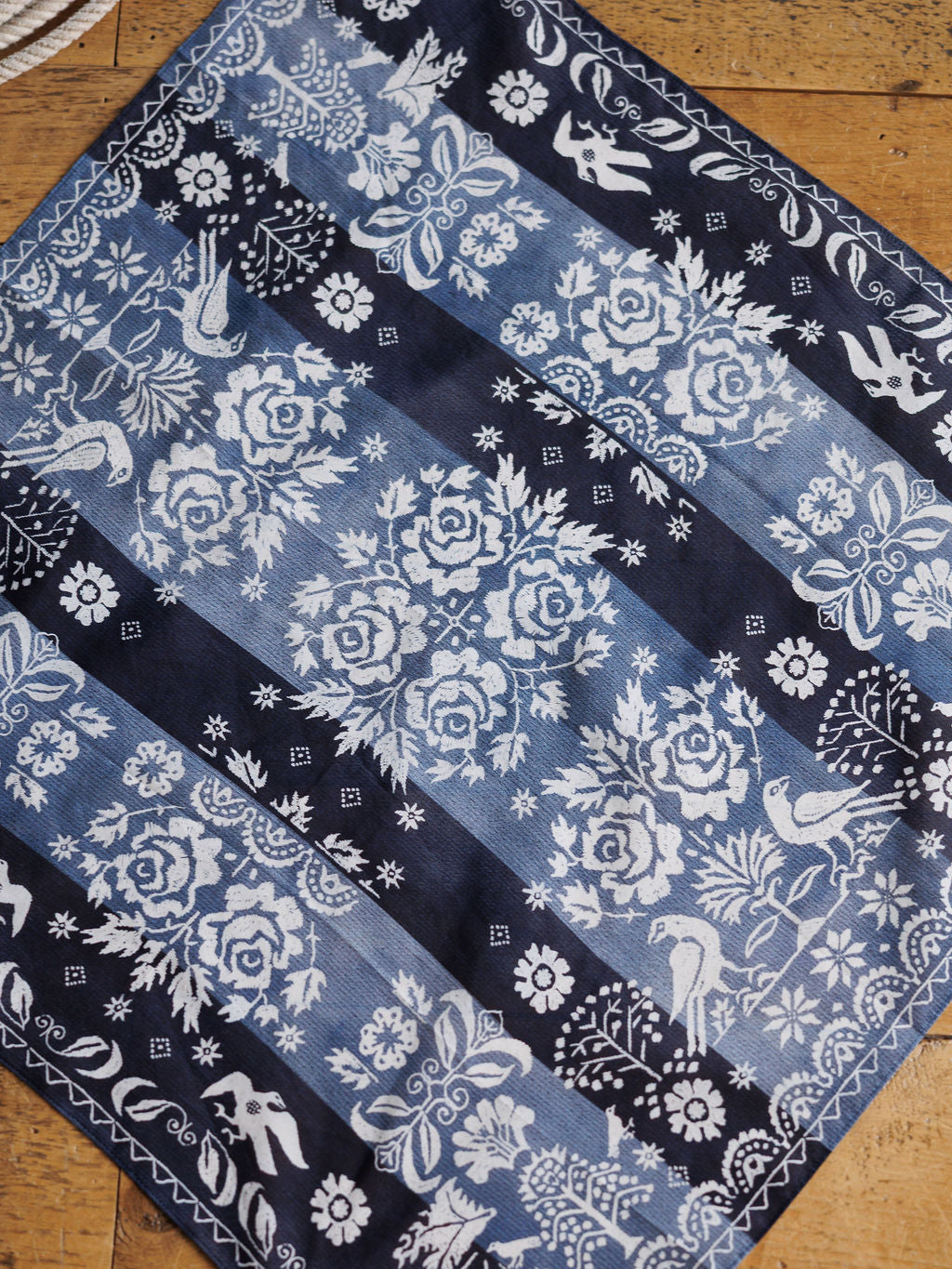 Coverlet Neck Scarf