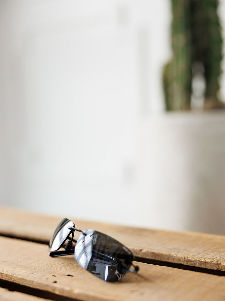 Bex Fynnland XL Sunglasses {Black}