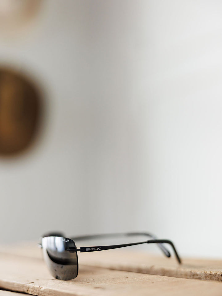 Bex Fynnland XL Sunglasses {Black}
