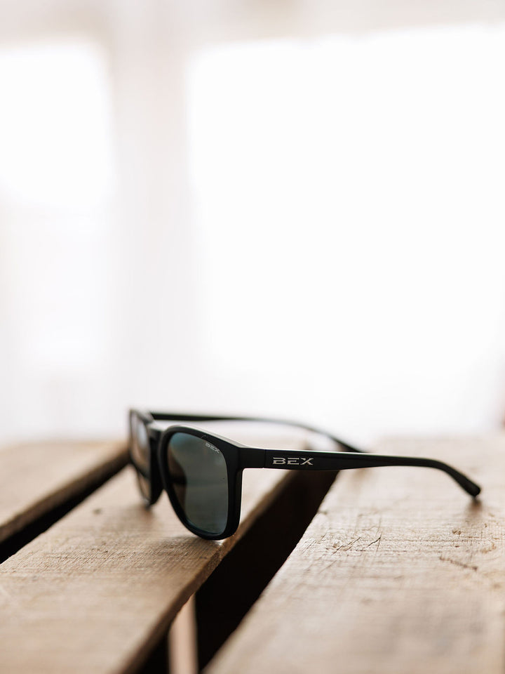 Bex Zion Sunglasses {Black}