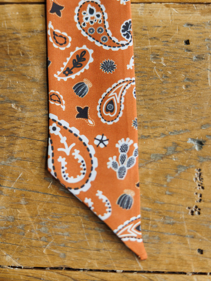 Lucky Paisley Twilly {Rust}
