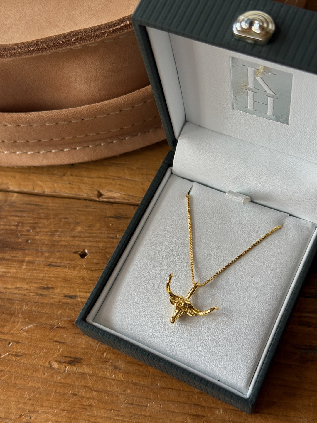 El Paso Gold Longhorn Necklace