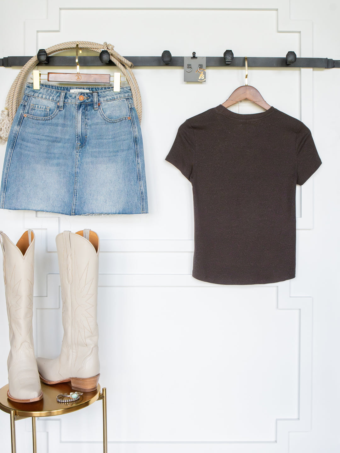 Brookwood Cola Basic Tee