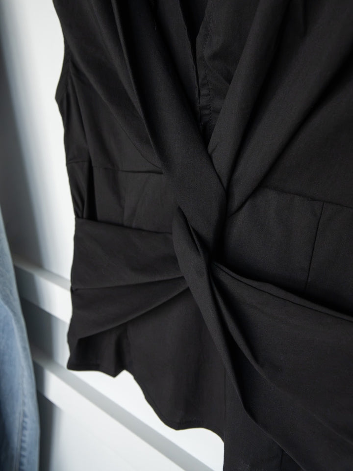 Valencia Black Twist Front Top