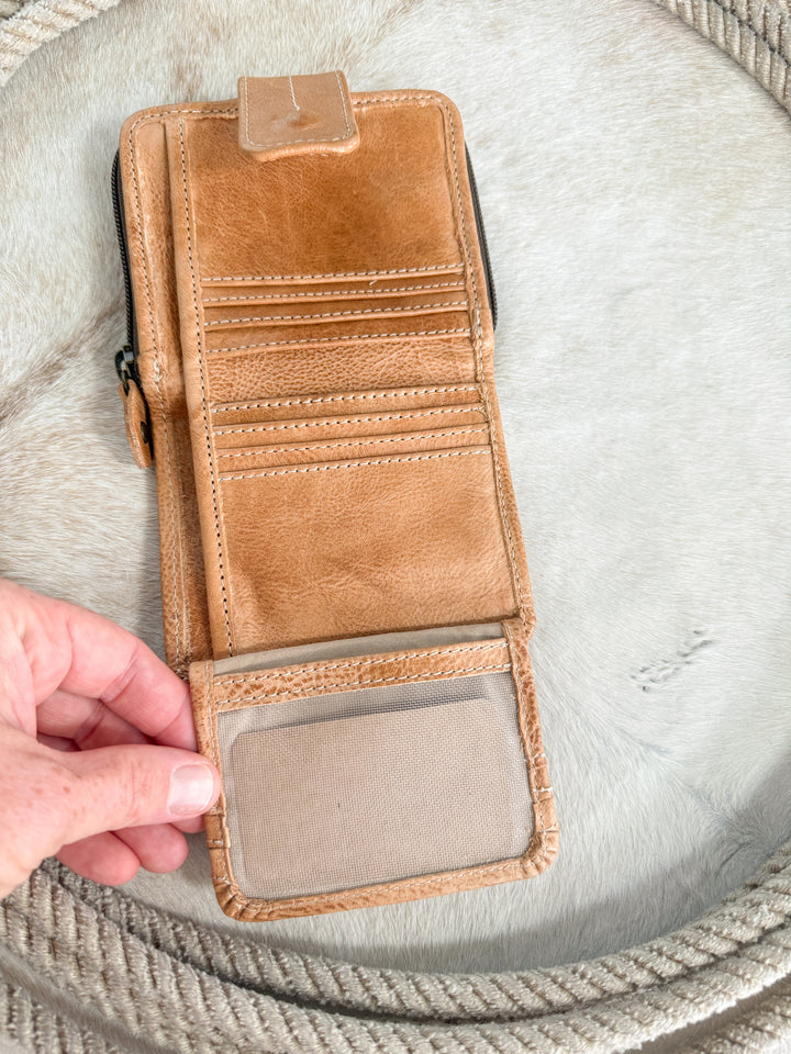 Avera Oat Leather Snap Wallet