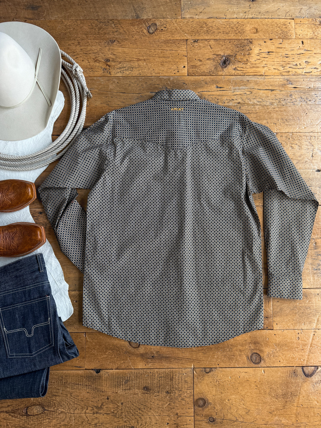 Lewisburg Ariat Men's Southwest Pearl Snap