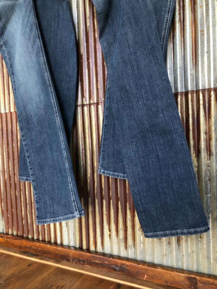 The Daycen Perfect Rise Straight Leg Jean