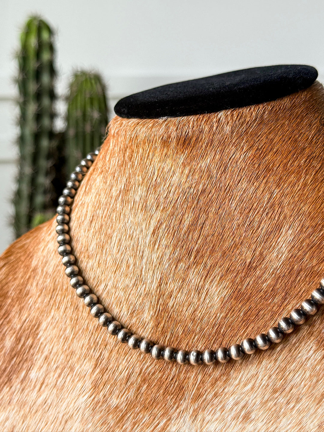 Saledo Navajo Pearl Necklace