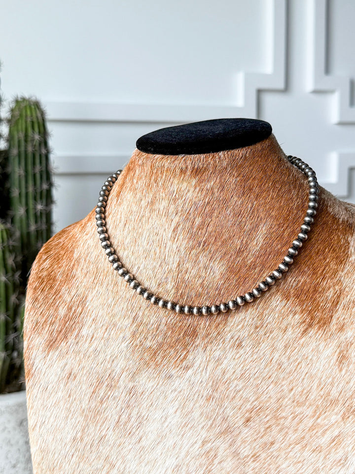 Saledo Navajo Pearl Necklace