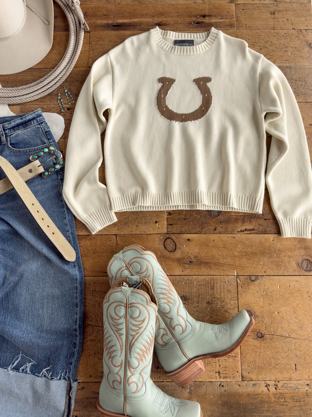Kanowa Horseshoe Knit Sweater