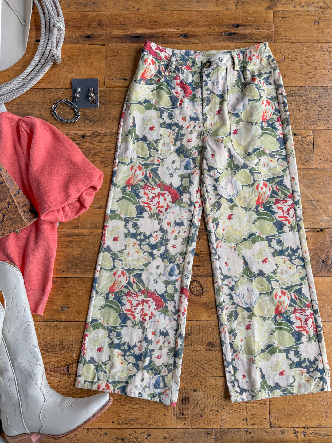 Adelanto Floral Wide Leg Crop Pants