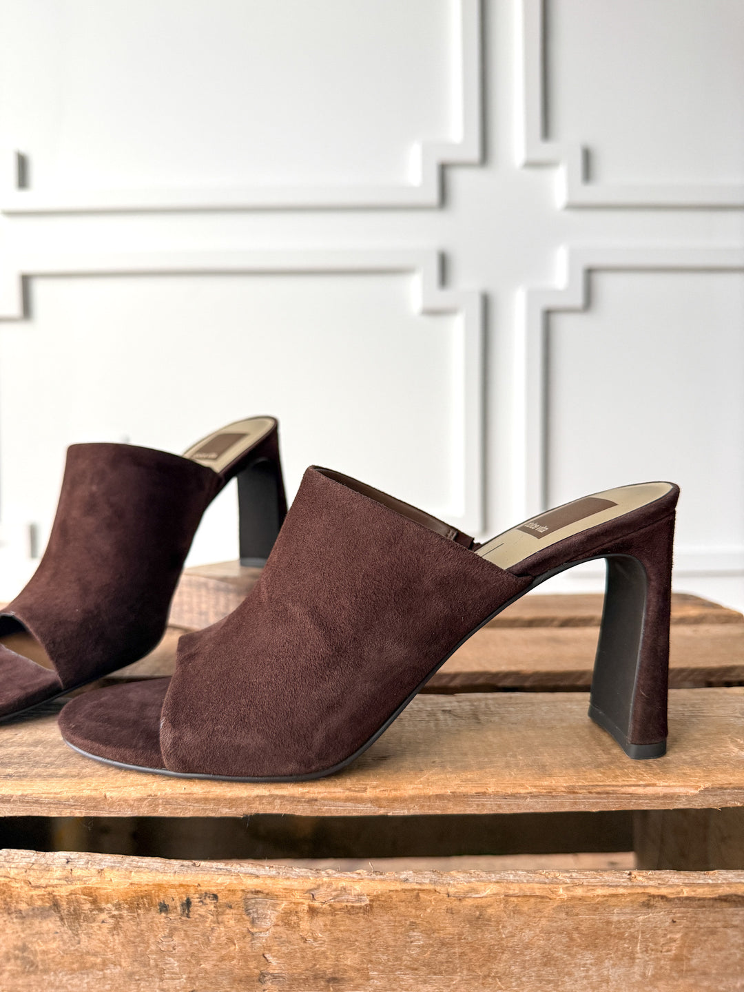 Delano Mahogany Suede Heel