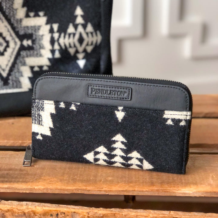 Rock Point Zip Wallet