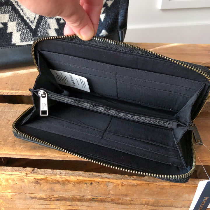 Rock Point Zip Wallet