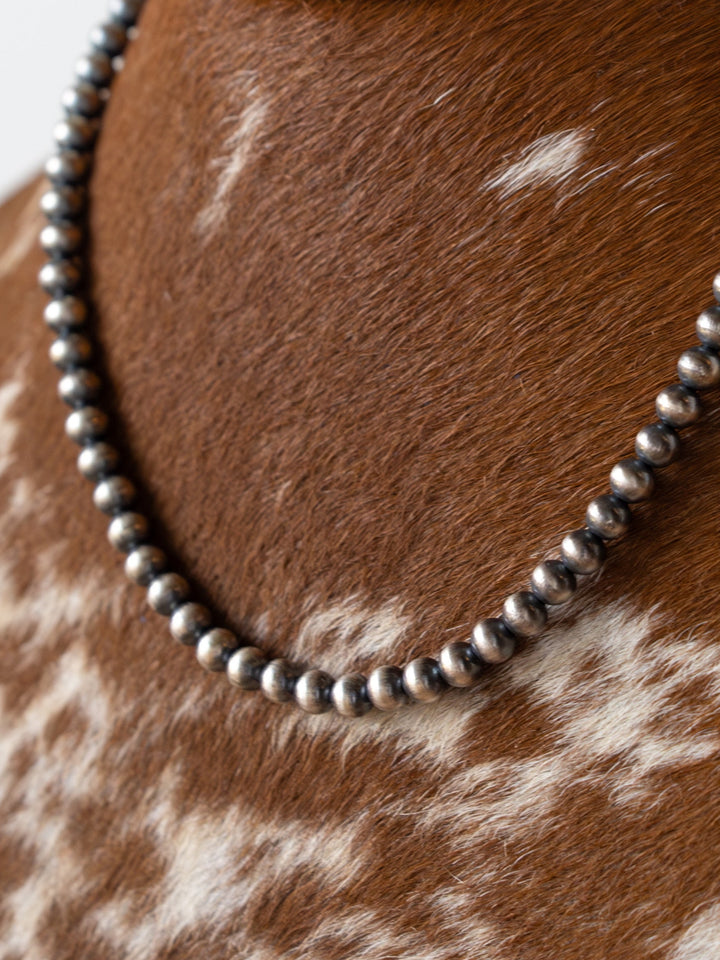 Saledo Navajo Pearl Necklace