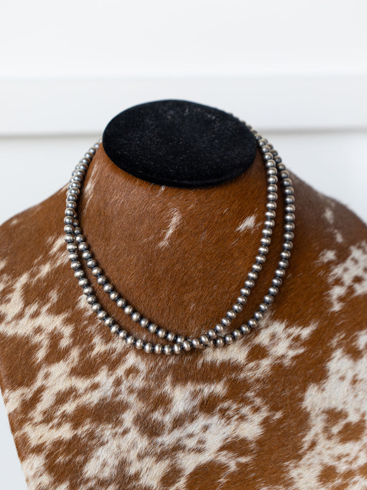 Saledo Navajo Pearl Necklace