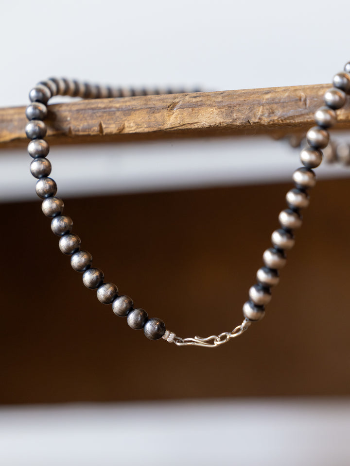 Saledo Navajo Pearl Necklace
