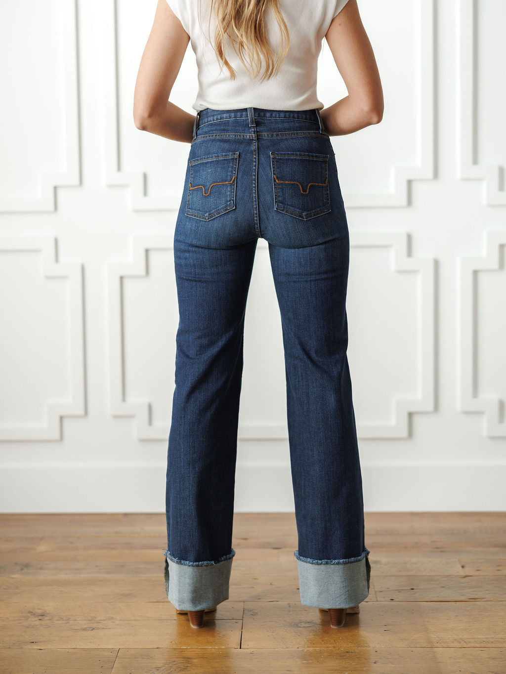 The Livy High Rise 90's Wide Leg Jean *Exclusive*