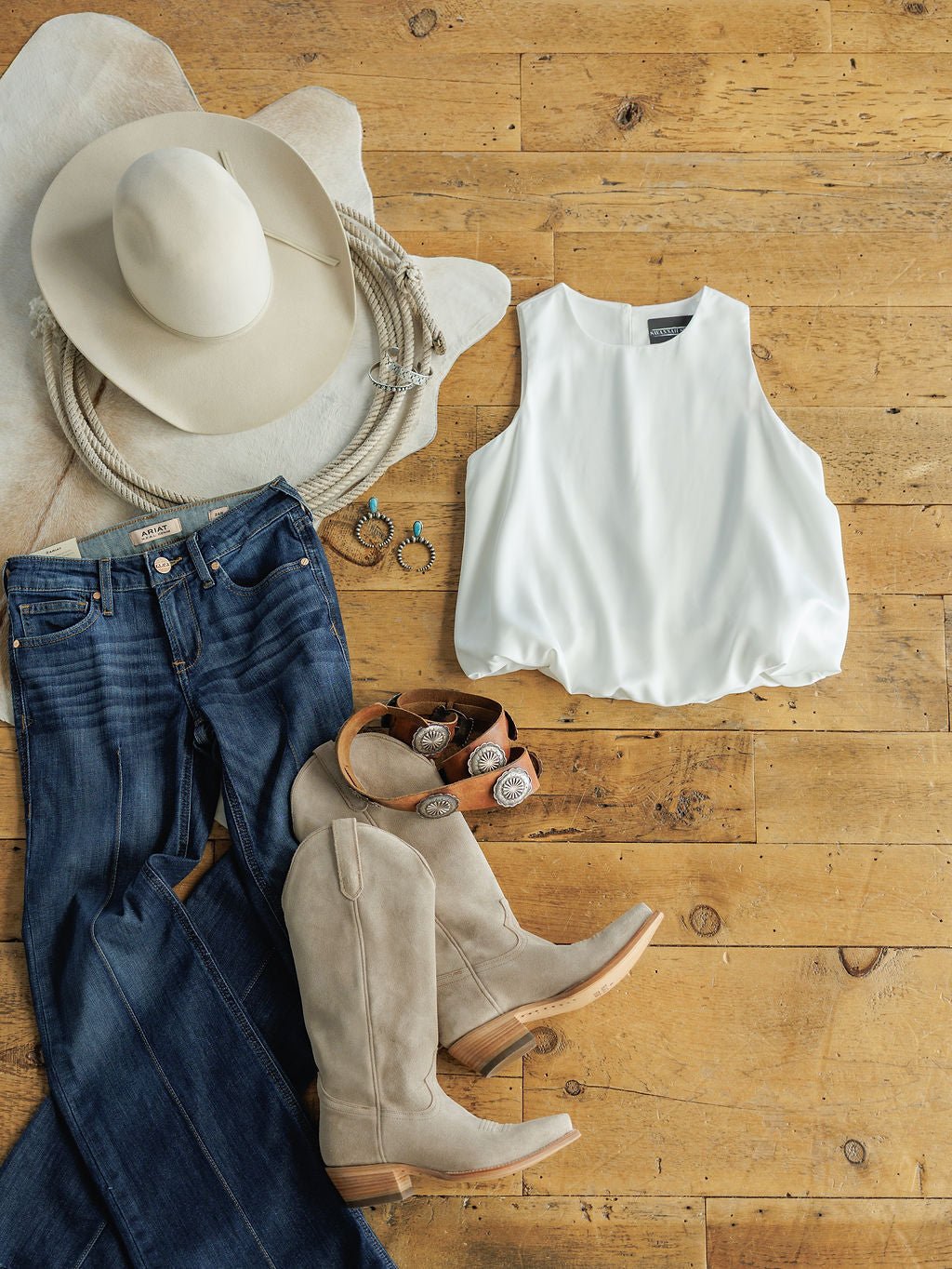Abbeville White Bubble Hem Top