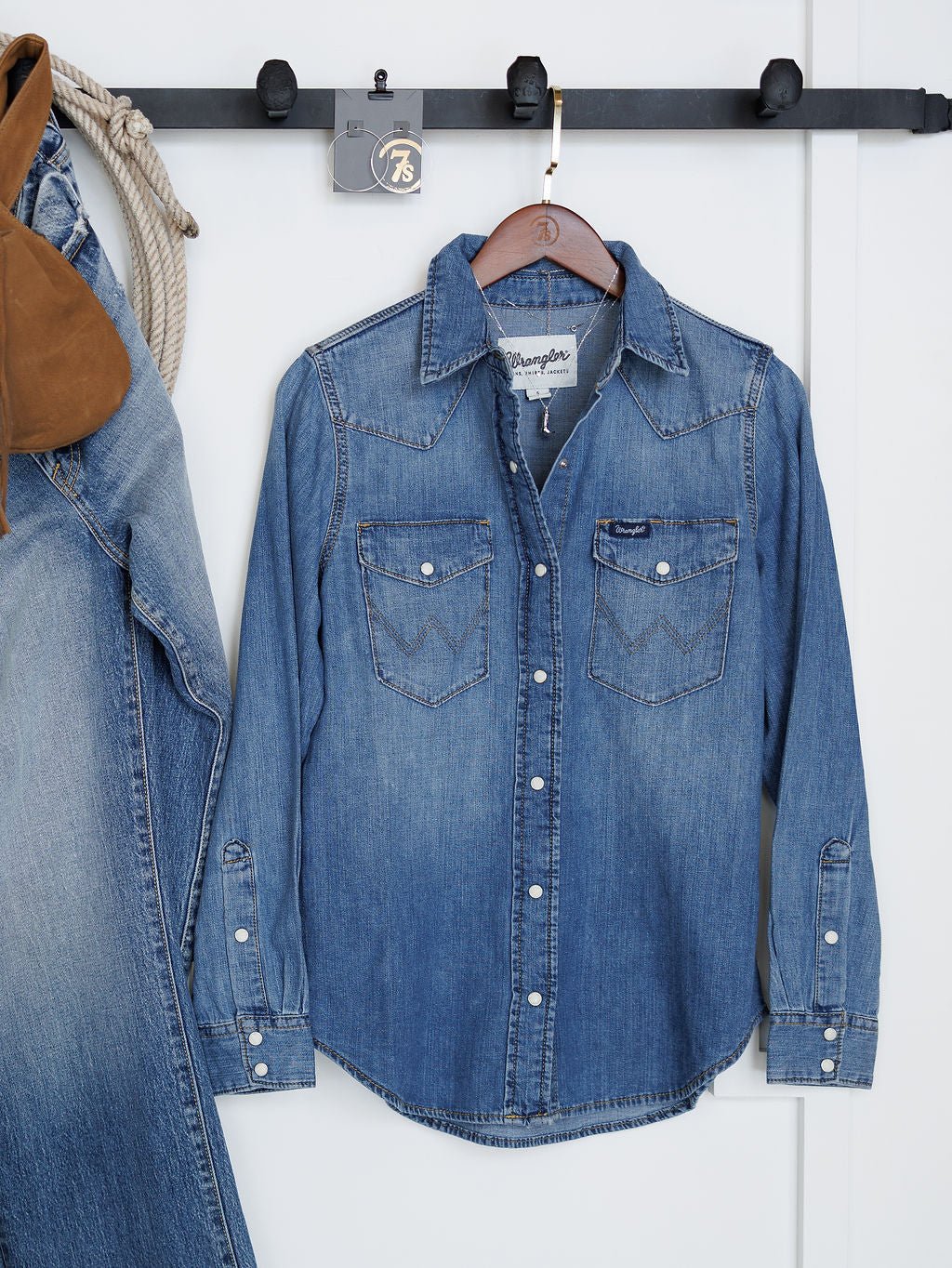 Conyers Wrangler Light Denim Pearl Snap
