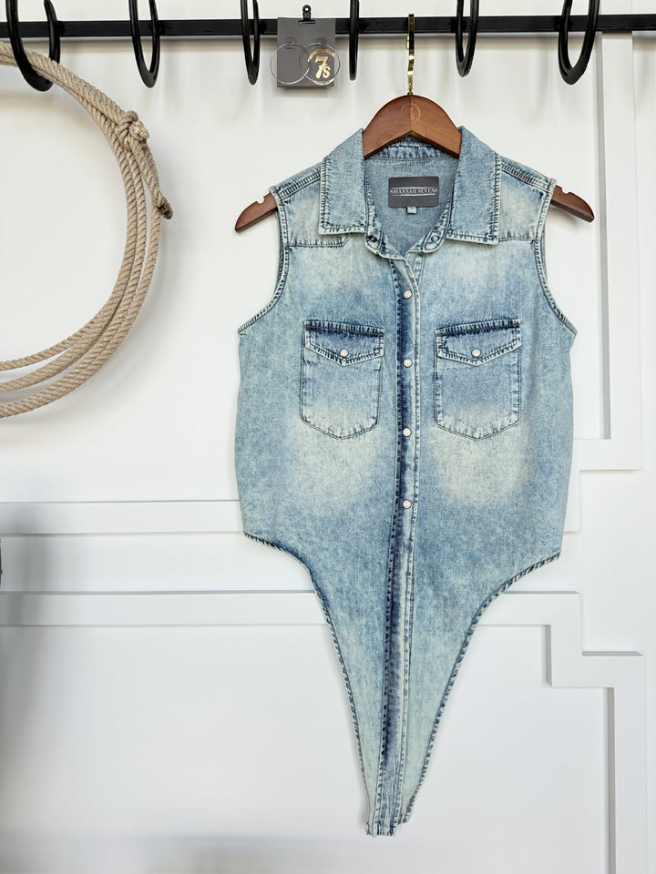 Coronado Denim Pearl Snap Sleeveless Top