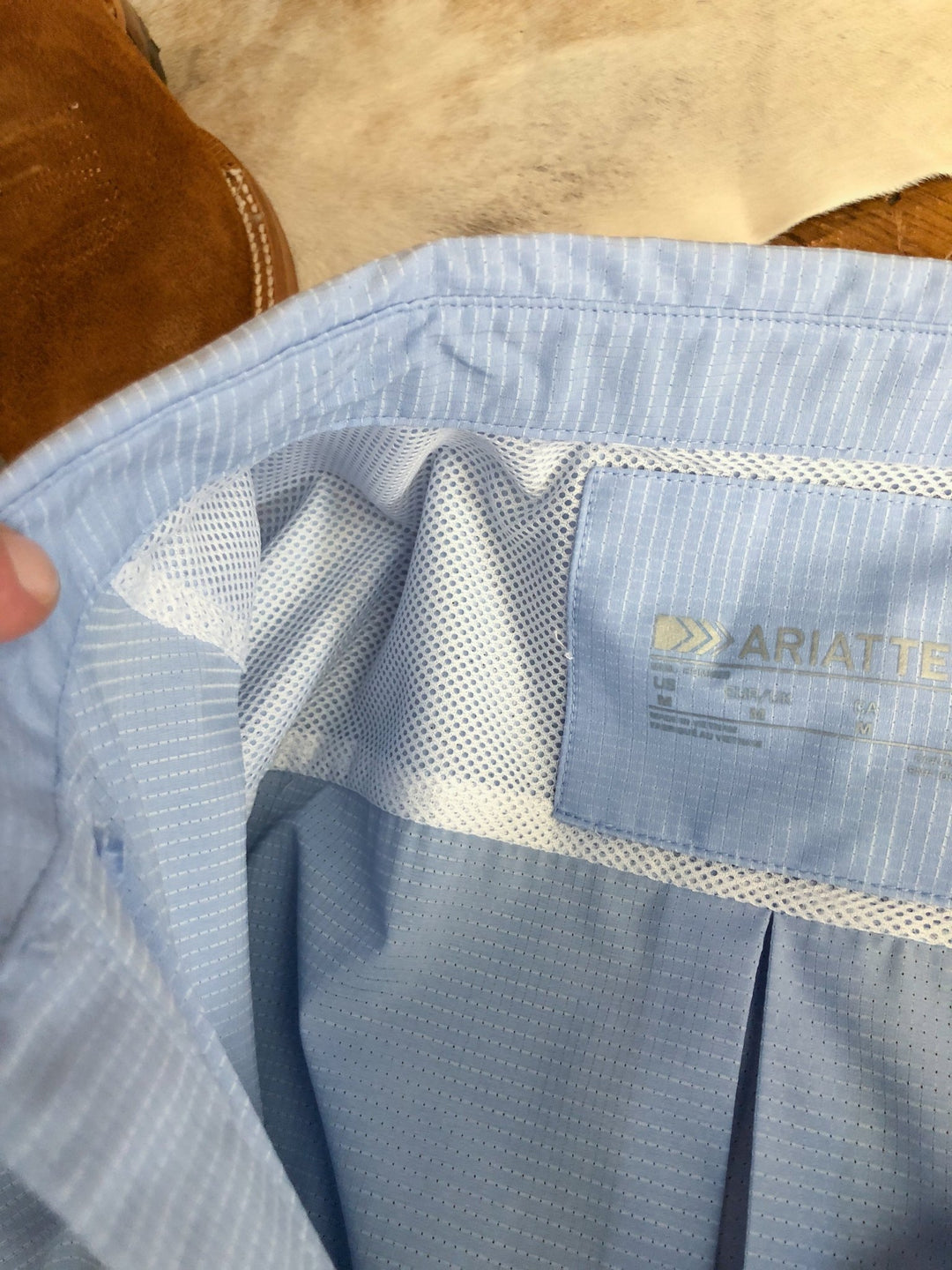 Edgerton Ariat Mens Light Blue Button Up