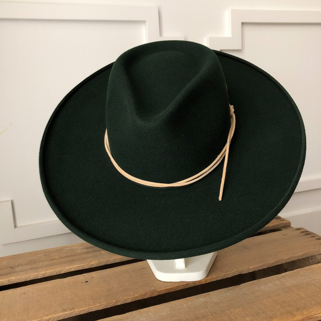 Emerald Presley {S/M}