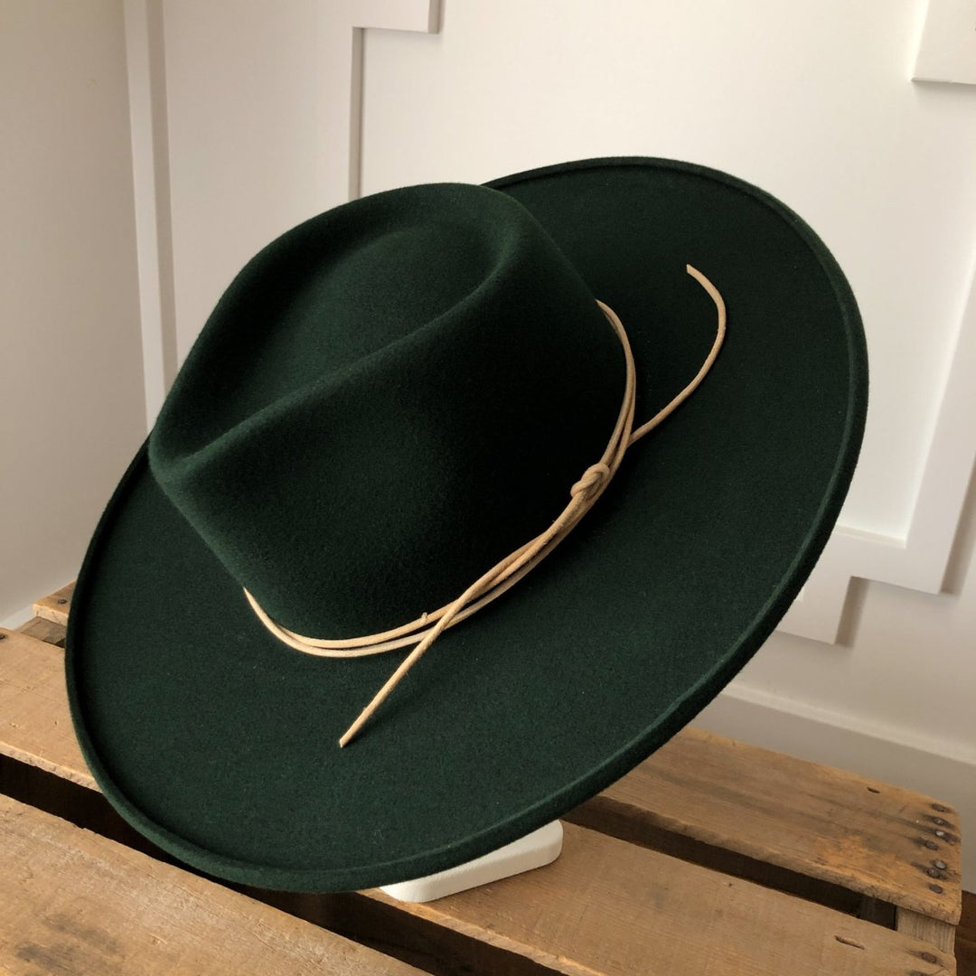 Emerald Presley {S/M}