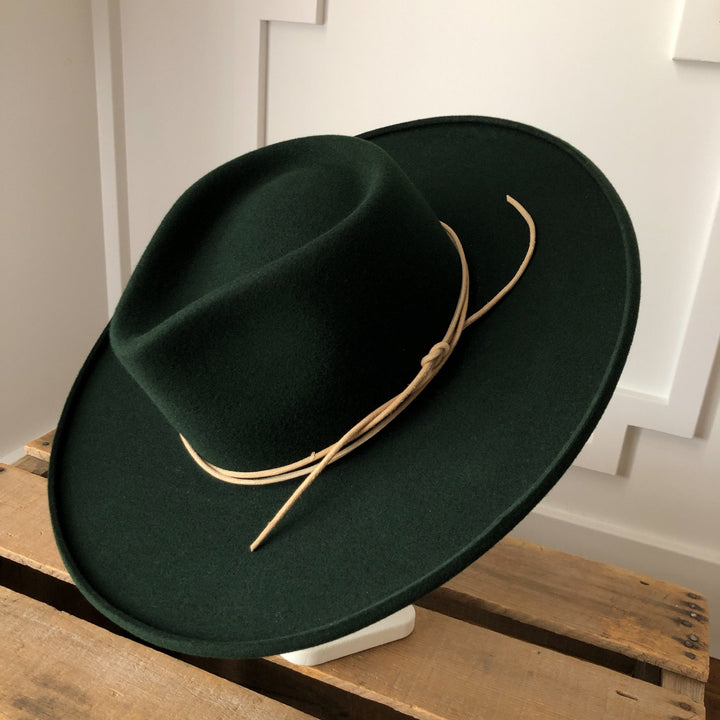 Emerald Presley {S/M}