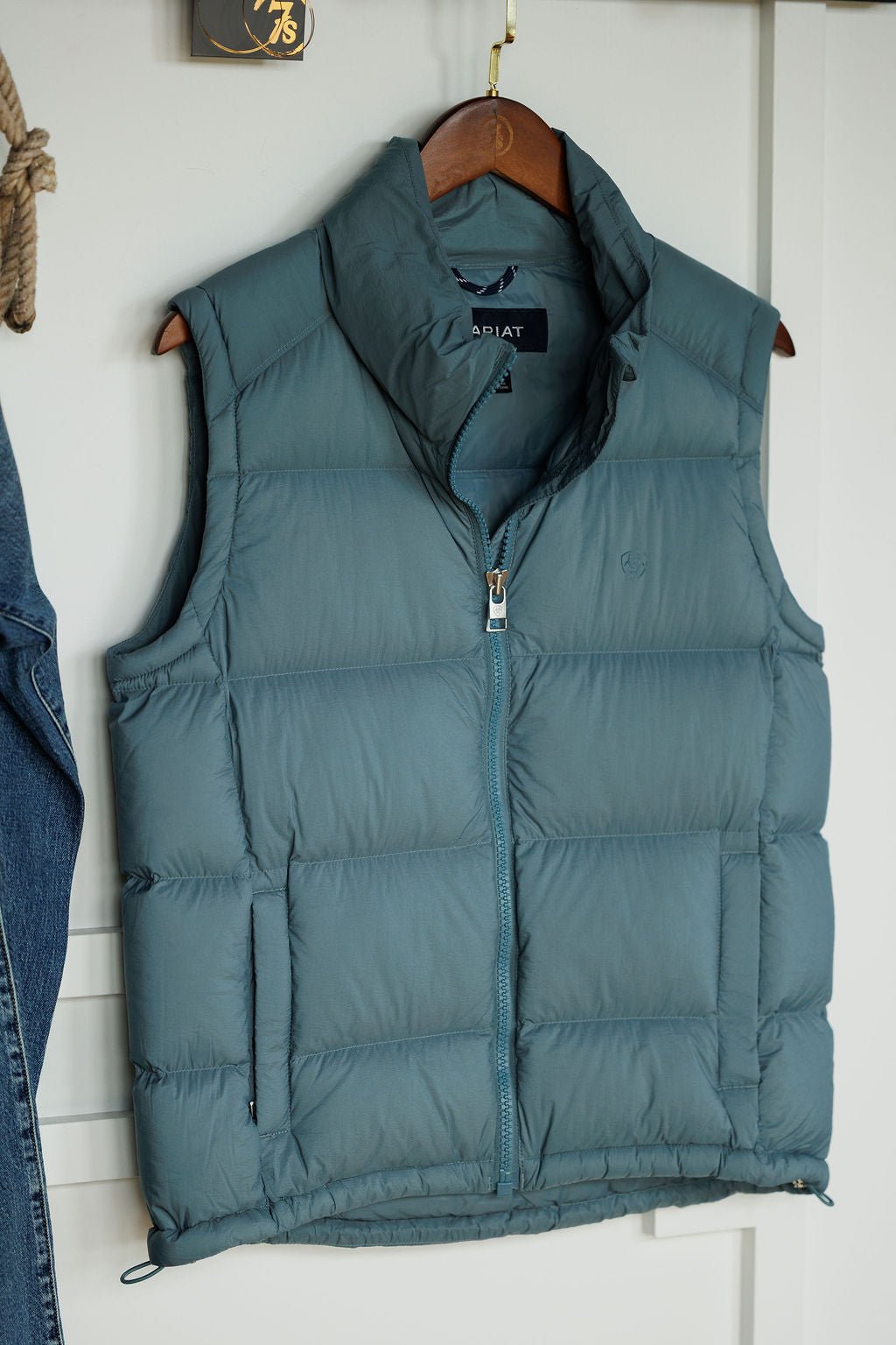 Eureka Ariat Puffer Vest