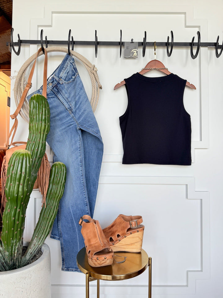Hartman Black Basic Cropped Tank