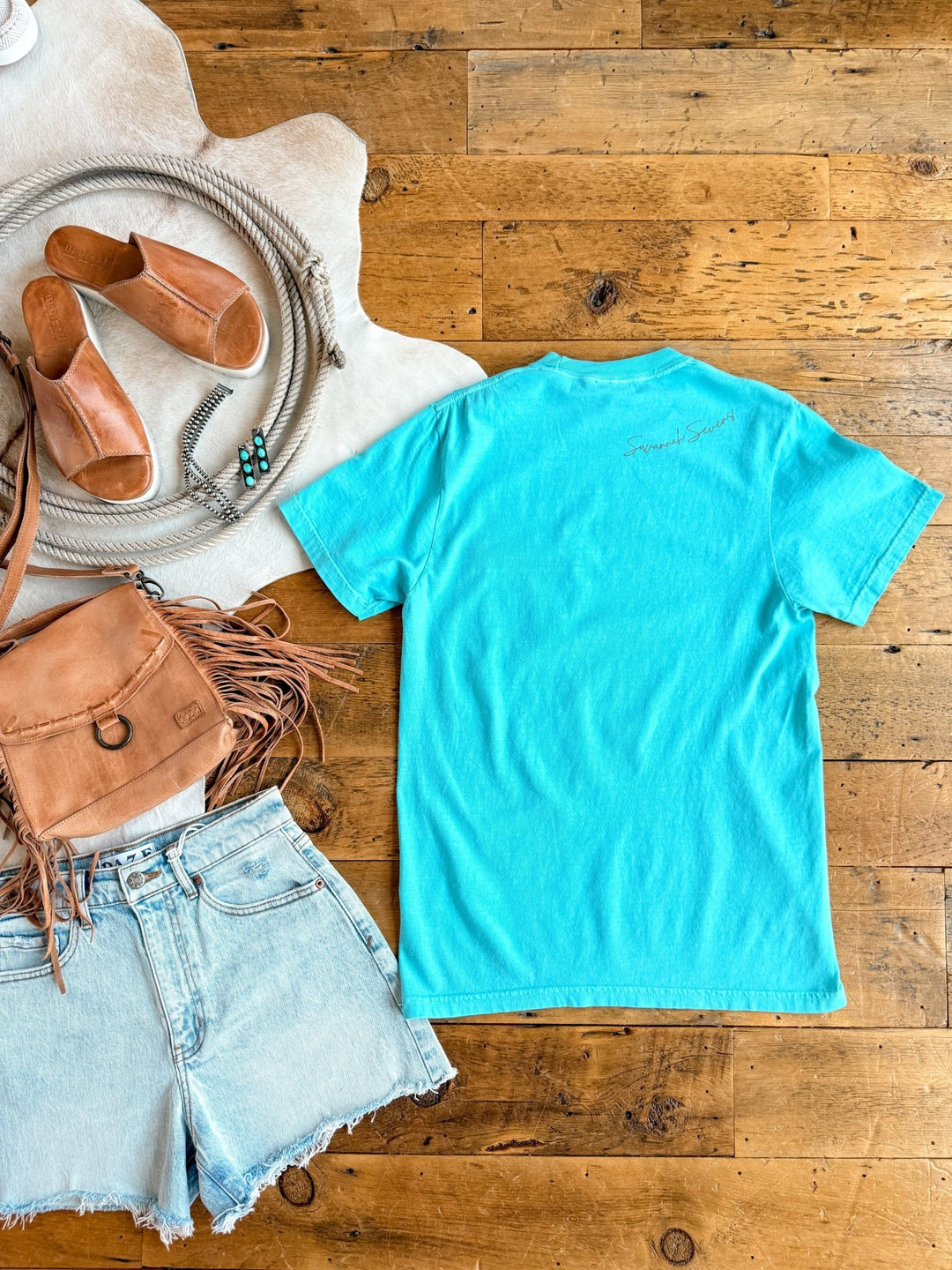 Horns Lagoon Graphic Tee