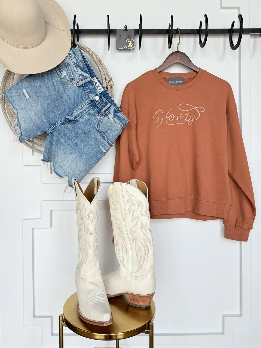 Howdy Sienna Embroidered Pullover