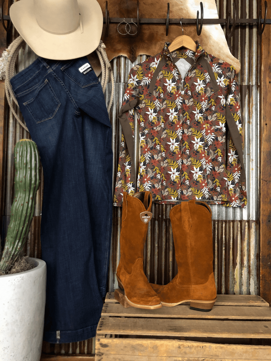 Kassen Ariat Floral Pullover