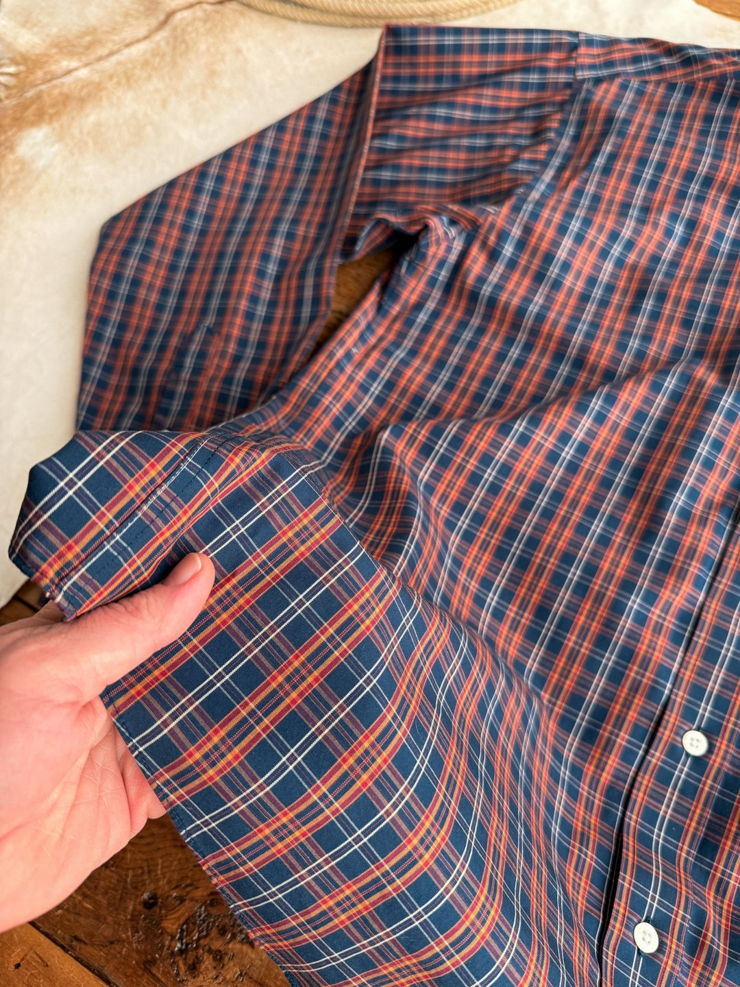 Lewisville Ariat Men's Navy Plaid Button Up