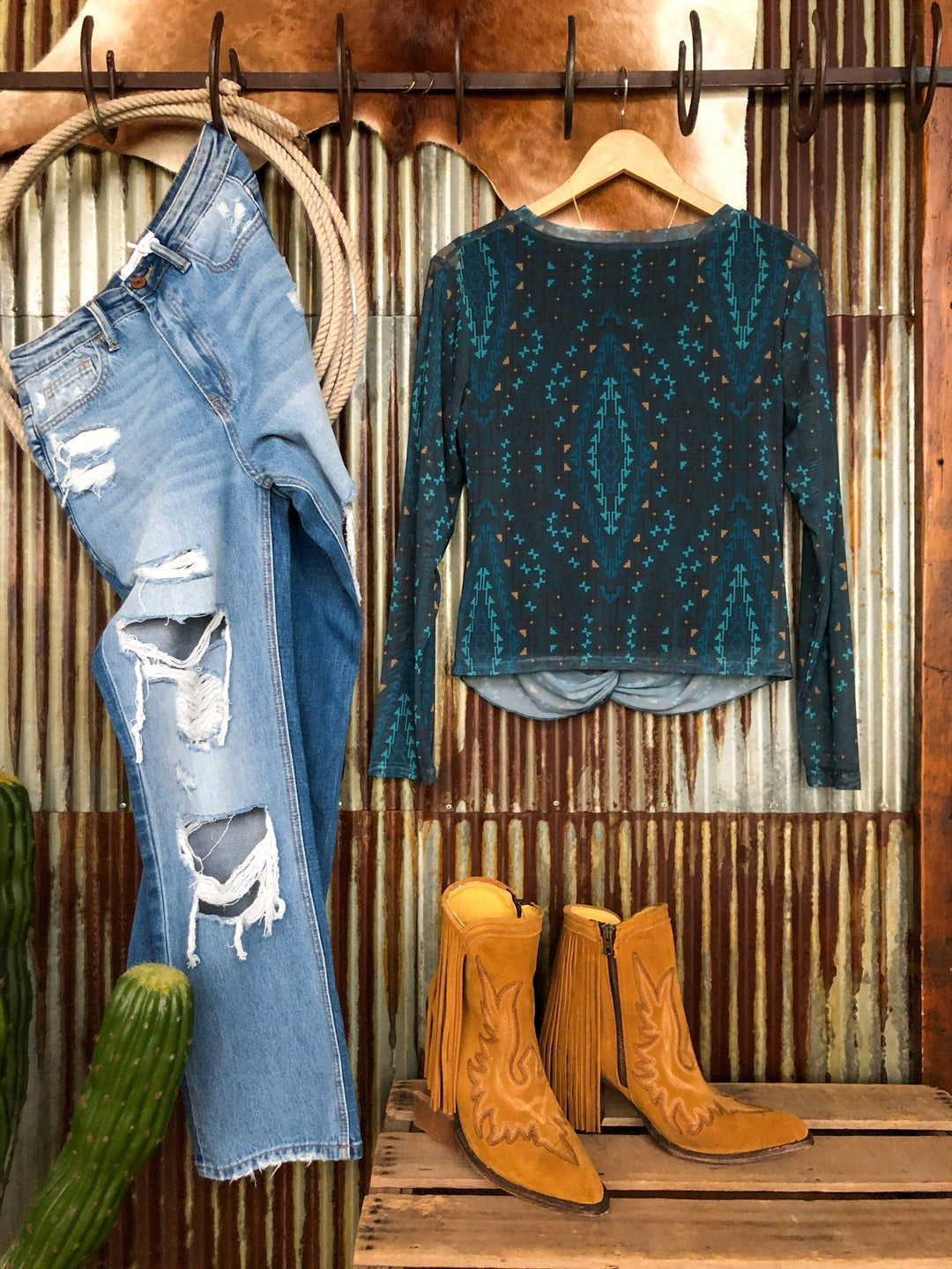 Paola Southwest Front Knot Top