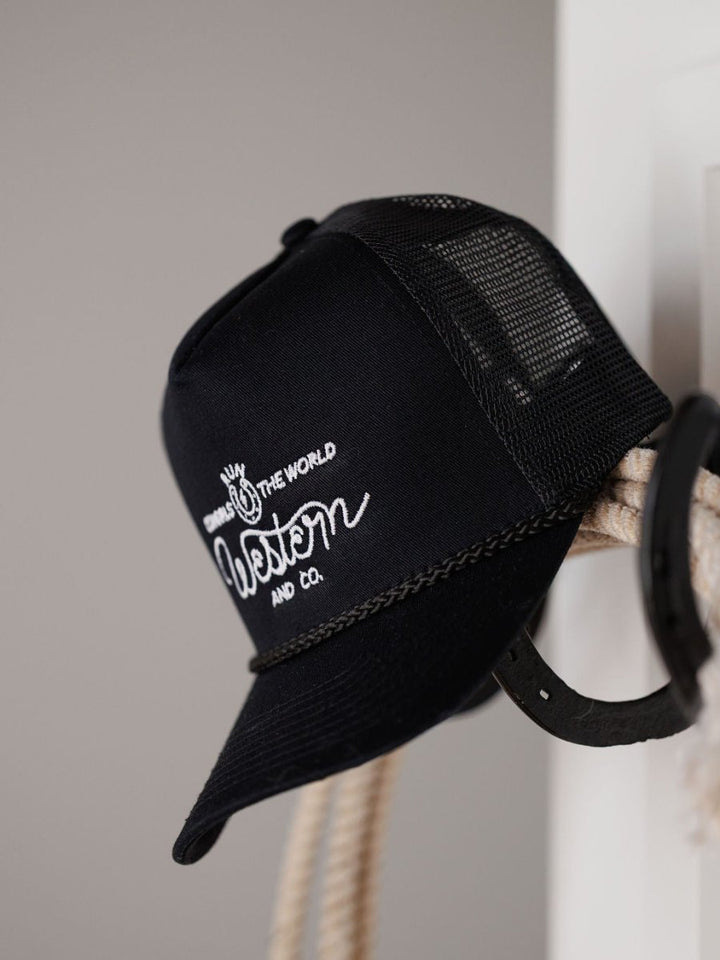 Run The World Cap {Black}