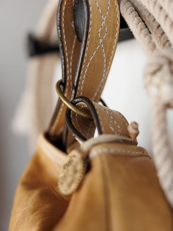 Tijeras Camel Leather Handbag