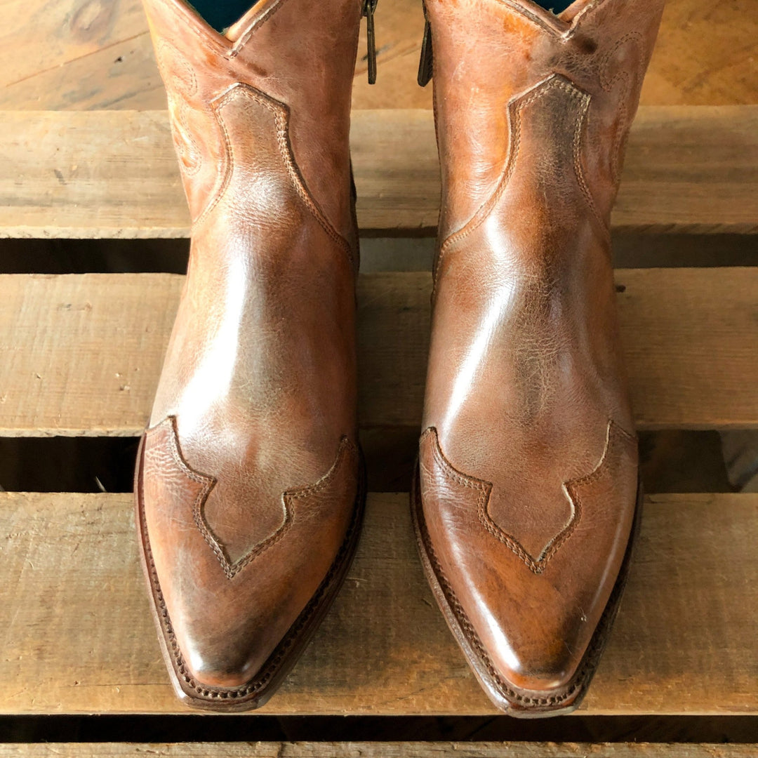 Tonganoxie Leather Distressed Snip Toe Bootie