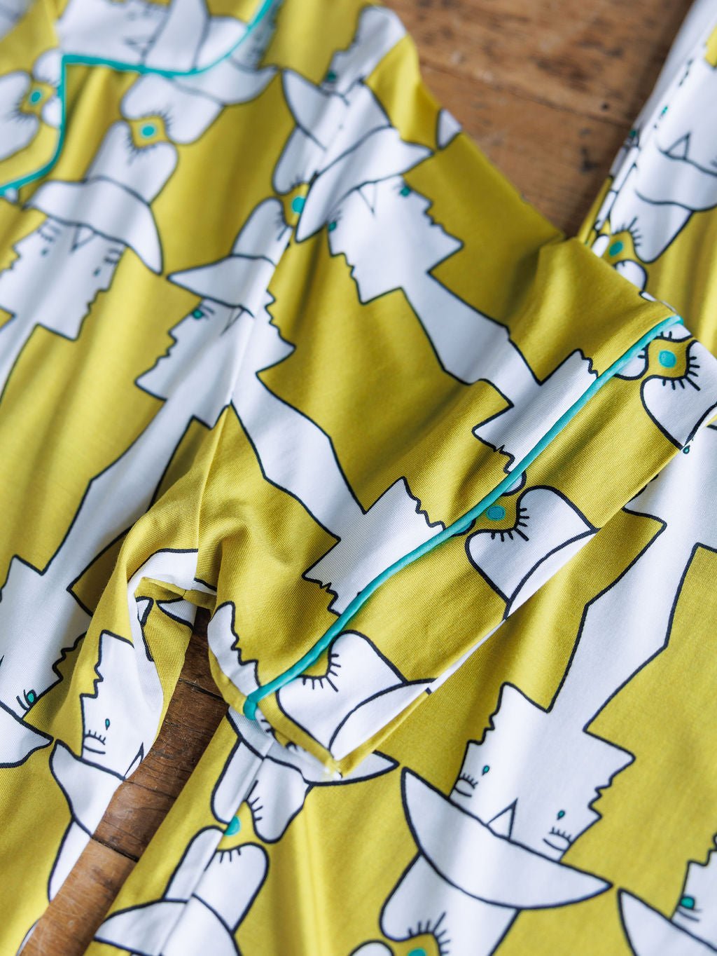 Tijeras Western Graphic Pajama Set