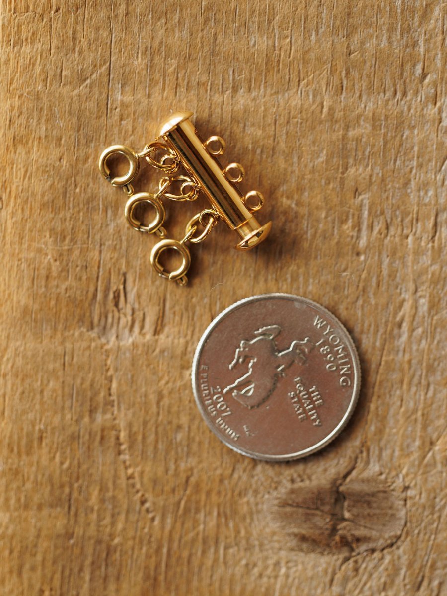 Triple layering Clasp