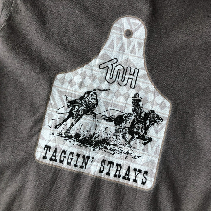 The Taggin' Strays {infant, toddler, & youth}
